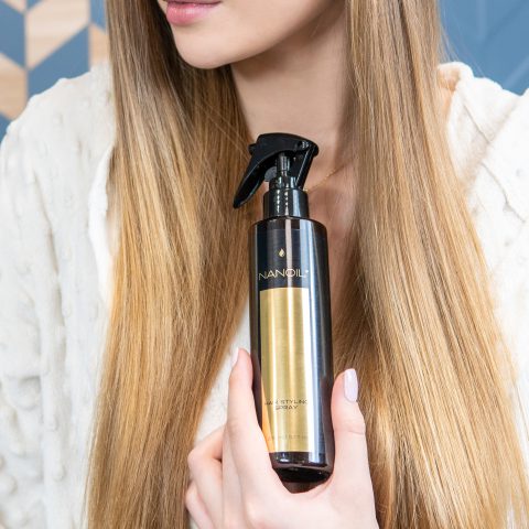 Penteado fabuloso independentemente das condições? Com o Nanoil Hair Styling Spray é possível!